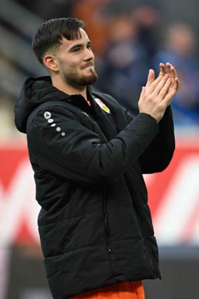 Paderborn, Home-Deluxe-Arena, 10.10.26, GER, Herren, 1.Bundesliga, Saison 2026-2027, SC Paderborn 07 - VfB Stuttgart Bild: Torwart Dennis SEIMEN (Stuttgart) vor Fankurve, Fans, Fanblock Paderborn DFL regulations prohibit any use of photographs as image sequences and or quasi-video. Nordrhein-Westfalen Deutschland