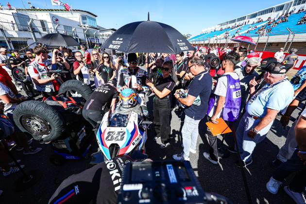 World Superbikes Estoril Round 2026 - Day 2 Miguel Oliveira of Portugal rides for the ROKiT BMW Motorrad WorldSBK Team before the race during the 2026 World Superbike Estoril Round at Circuito do Estoril in Cascais, Portugal, on October 10, 2026. Estoril Lisboa Portugal  Copyright: xMiguelxReisx originalFilename:reis-notitle261010_np41K.jpg