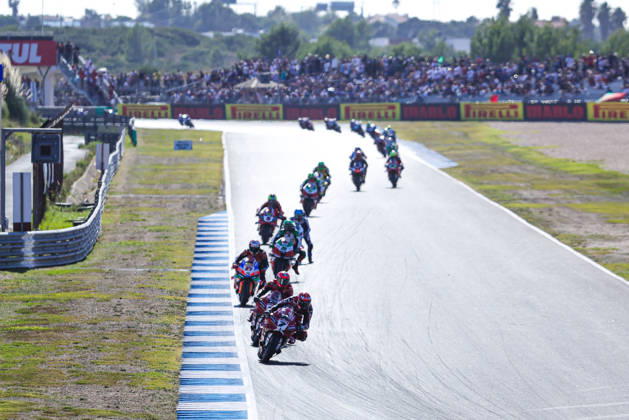 World Superbikes Estoril Round 2026 - Day 2 Iker Lecuona of Spain rides for the Aruba.it Racing - Ducati WorldSBK Team leading the race during the 2026 World Superbike Estoril Round at Circuito do Estoril in Cascais, Portugal, on October 10, 2026. Estoril Lisboa Portugal  Copyright: xMiguelxReisx originalFilename:reis-notitle261010_npTVP.jpg