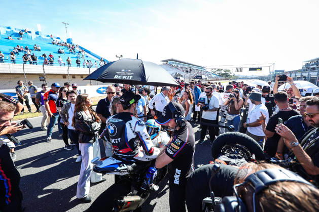 World Superbikes Estoril Round 2026 - Day 2 Miguel Oliveira of Portugal rides for the ROKiT BMW Motorrad WorldSBK Team before the race during the 2026 World Superbike Estoril Round at Circuito do Estoril in Cascais, Portugal, on October 10, 2026. Estoril Lisboa Portugal  Copyright: xMiguelxReisx originalFilename:reis-notitle261010_npZmN.jpg