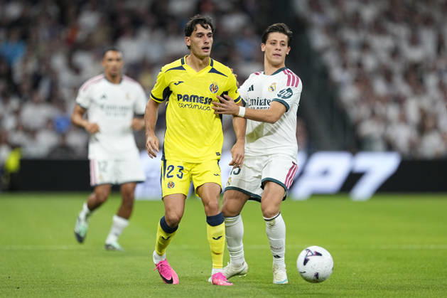 October 10, 2026, Madrid, Madrid, Spain: Sergi Cardona of Villarreal CF and Arda Guler of Real Madrid CF in action during the Spanish League, LaLiga EA Sports, football match between Real Madrid and Villarreal CF at Bernabeu stadium on October 10, 2026, in Madrid, Spain. Real Madrid V Villarreal CF - LaLiga EA Sports  - ZUMAa181 20261010_zaa_a181_134 Copyright: xOscarxJ.xBarrosox