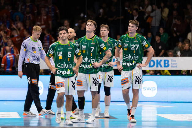 Die Goeppinger Spieler sind enttaeuscht nach dem Spiel GER, FRISCH AUF! Goeppingen vs. SG BBM Bietigheim, Handball, Bundesliga, OPEL HBL, 8. Spieltag, Spielzeit 2026 2027, 10.10.2026, GER, FRISCH AUF! Goeppingen vs. SG BBM Bietigheim, Handball, Bundesliga, OPEL HBL, 8. Spieltag, Spielzeit 2026 2027, 10.10.2026, Goeppingen Copyright: xEibnerxPressefoto OliverxSchmidtx EP_OST