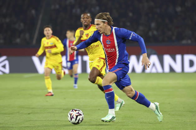FOOTBALL : Paris Saint Germain Vs Le Mans - Ligue 1 - 10 10 2026 Mika Godts (Paris Saint Germain) ParisFrance  Copyright: xMichaelxBaucherx