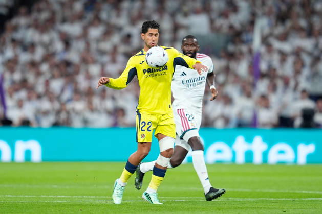 October 10, 2026, Madrid, Madrid, Spain: Ayoze Perez of Villarreal CF controls the ball during the Spanish League, LaLiga EA Sports, football match between Real Madrid and Villarreal CF at Bernabeu stadium on October 10, 2026, in Madrid, Spain. Madrid Spain - ZUMAa181 20261010_zaa_a181_175 Copyright: xDennisxAgyemanx