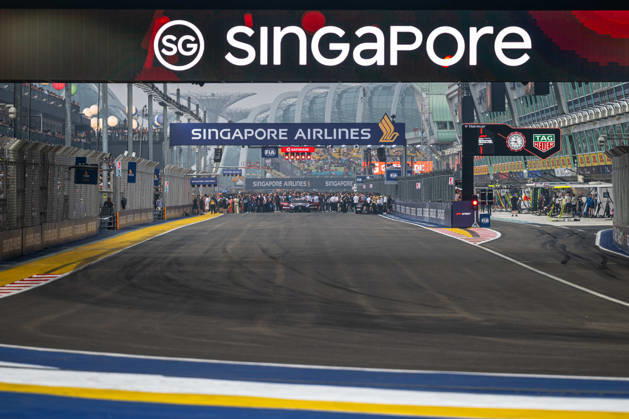FORMULE 1 : Grand Prix de Singapour - 10 10 2026 Atmosphere during the Formula 1 Singapore Grand Prix at the Marina Bay Street Circuit, Round 18 of the 2026 FIA Formula 1 World Championship, WM, Weltmeisterschaft 9-11 October 2026, Singapore, Singapore, SGP. SINGAPORESingapore Copyright: xIANxBUNDEYx xMPSxAGENCYx x