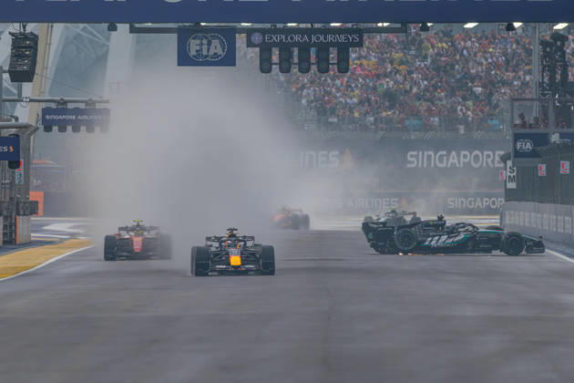 FORMULE 1 : Grand Prix de Singapour - 10 10 2026 63 George Russell (GBR) Mercedes-AMG PETRONAS Formula One Team (DEU) Mercedes W17 Mercedes, during the Formula 1 Singapore Grand Prix at the Marina Bay Street Circuit, Round 18 of the 2026 FIA Formula 1 World Championship, WM, Weltmeisterschaft 9-11 October 2026, Singapore (SGP). SINGAPORESingapore Copyright: xIANxBUNDEYx xMPSxAGENCYx x