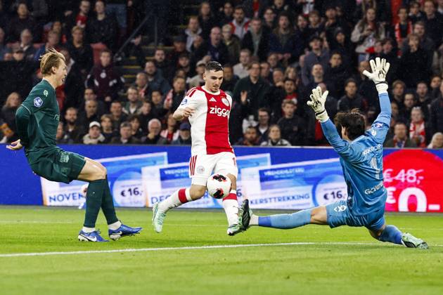 AMSTERDAM - (lr) Perr Schuurs of NEC Nijmegen, Oscar Gloukh of Ajax, NEC Nijmegen goalkeeper Gonzalo Crettaz during the Dutch Eredivisie match between AFC Ajax and NEC Nijmegen at the Johan Cruijff ArenA on October 10, 2026 in Amsterdam, the Netherlands. MAURICE VAN STEEN ANP Eredivisie 2026 27 xVIxANPxSportx xxANPxIVx 572064744 originalFilename: 572064744.jpg
