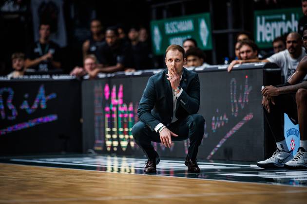 Jacques Schneider (Headcoach Gladiators Trier), an der Seitenlinie, Emotionen, Geste, Gestik, Mimik, Freisteller Vet Concept Gladiators Trier vs Alba Berlin, Basketball, easyCredit BBL, 5. Spieltag, Saison 2026 2027, 10.10.2026 Vet Concept Gladiators Trier vs Alba Berlin, Basketball, easyCredit BBL, 5. Spieltag, Saison 2026 2027, 10.10.2026 Copyright: xEibnerxPressefotox EP_ANS