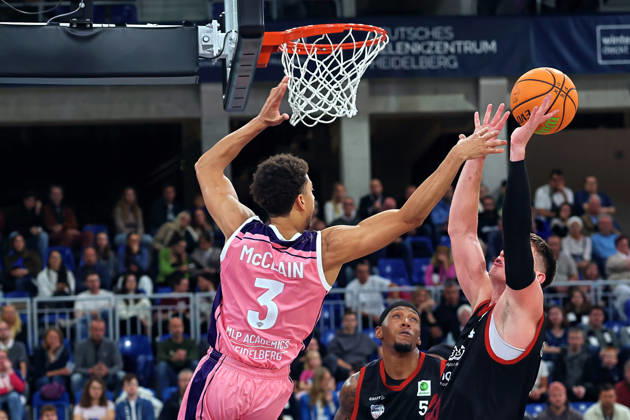 v.li.Kevin McClain (MLP Academics Heidelberg, 03),Brock Gardner (SBB Baskets Wolmirstedt, 4) GER BBL MLP Academics Heidelberg - SBB Baskets Wolmirstedt Basketball Barmer 2.Basketball Bundesliga ProA 4.Spieltag Saison 2026 2027 10.10.2026 GER MLP Academics Heidelberg - SBB Baskets Wolmirstedt, Basketball Barmer 2.Basketball Bundesliga ProA 4.Spieltag Saison 2026 2027 10.10.2026 Heidelberg Copyright: xEibner-Pressefoto JoergxHirschx EP_JHH