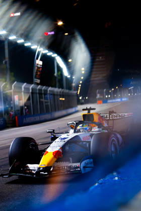 F1 - SINGAPORE GRAND PRIX 2026 41 LINDBLAD Arvid (gbr), Visa Cash App RB F1 Team VCARB03, action during the 2026 Formula 1 Singapore Grand Prix, 17th round of the 2026 Formula One World Championship, WM, Weltmeisterschaft from October 9 to 11, 2026 on the Marina Bay Street Circuit, in Singapore, Singapore - SingaporeSingapore Copyright: xANTONINxVINCENTx