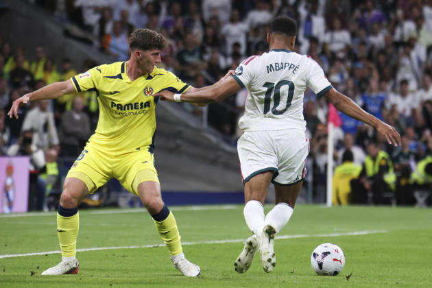 Real Madrid v Villarreal - La Liga EA Sports 2026 27 October 10, 2026, Estadio Santiago Bernabeu, Madrid, Spain: Kylian Mbappe of Real Madrid is defended by Navarro Pau during La Liga EA Sports match between Real Madrid and Villarreal at Estadio Santiago Bernabeu on October 10, 2026 in Madrid, Spain. Madrid Estadio Santiago Bernabeu Madrid Spain Copyright: xAlejandroxMatiasxAcostax