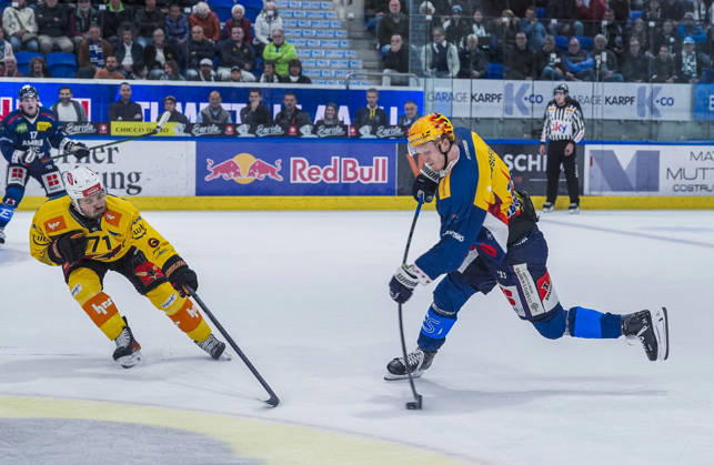 10 10 2026, Quinto, Gottardo Arena, NL: HC Ambri-Piotta v SC Bern: Topscorer Roby Jarventie (Ambri) in action Quinto Gottardo Arena Ticino Switzerland Copyright: xJustPictures.ch JarixPestelaccix jp-en-JaPe-JP6_JAr_NL_HCAP_SCBern_10Ott2026_000158