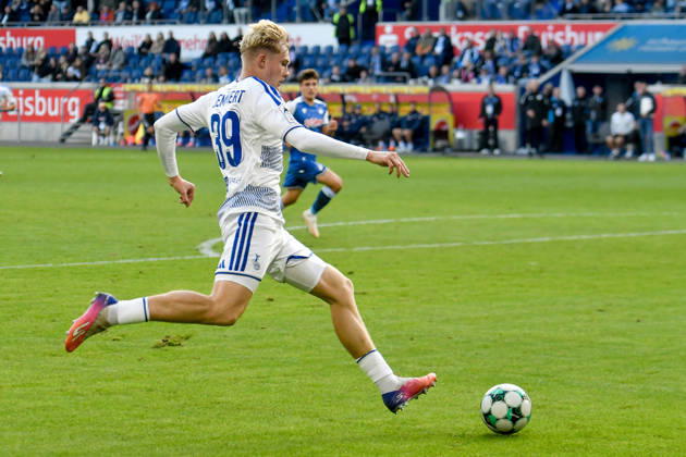 Peter Remmert (Duisburg 39) Aktion . Einzelbild . Freisteller . 10.10.2026 ¢ Fussball ¢ MSV Duisburg vs TSG 1899 Hoffenheim II, Schauinsland-Reisen-Arena, Duisburg, DFB DFL REGULATIONS PROHIBIT ANY USE OF PHOTOGRAPHS AS IMAGE SEQUENCES AND OR QUASI-VIDEO NRW Germany