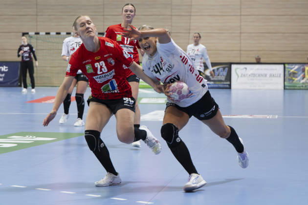 Alsco Handball Bundesliga Frauen, Saison 2026 2027 SV Union Halle-Neustadt vs.BSV Sachsen Zwickau Halle, Deutschland 09.September 2026: Im Bild:v.li.Marie Polakova (Halle) und Julia Niewiadomska (Zwickau) Halle Saale SWH Arena Sachsen-Anhalt Deutschland