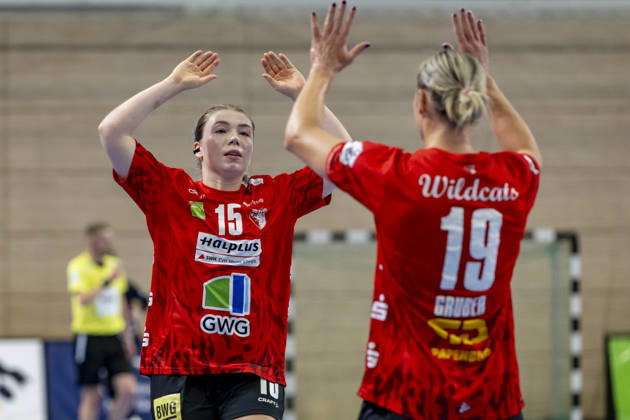 Alsco Handball Bundesliga Frauen, Saison 2026 2027 SV Union Halle-Neustadt vs.BSV Sachsen Zwickau Halle, Deutschland 09.September 2026: Im Bild:v.li.Fabienne Büch Buech (Halle) und Lea Gruber (Halle) Halle Saale SWH Arena Sachsen-Anhalt Deutschland