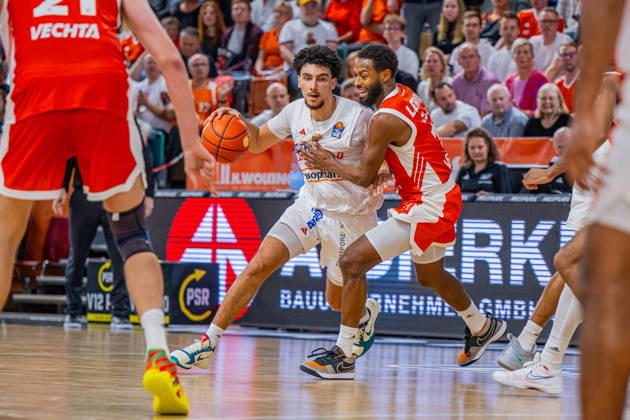 1. Basketball Bundesliga, easyCredit BBL, Saison 2026 2027, Herren, Hauptrunde, 5. Spieltag, 10.10.2026, RASTA Vechta - ratiopharm ulm Adam Atamna ( 0 - ratiopharm ulm) in Aktion Vechta RASTA Dome Niedersachsen Deutschland