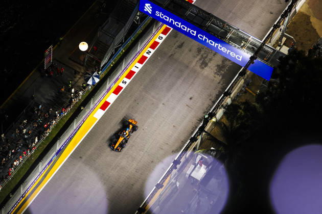 October 10, 2026, Singapore, Kaohsiung City, Singapore: OSCAR PIASTRI of McLaren Mastercard F1 Team qualifies seventh for the 2026 Formula 1 Singapore Grand Prix at Marina Bay Street Circuit in Singapore. Singapore Singapore - ZUMAh201 20261010_zsp_h201_072 Copyright: xYichinxHoux