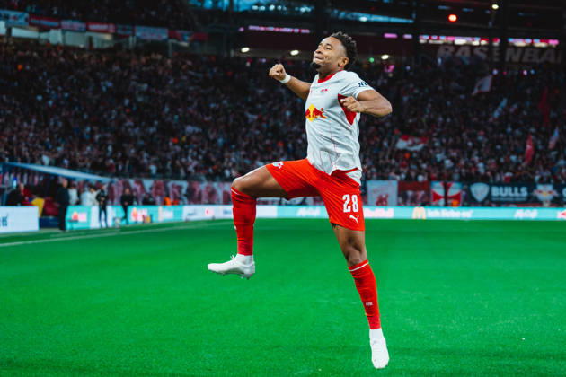 Christopher Nkunku (RB Leipzig, 28) celebrates goal RB Leipzig vs Eintracht Frankfurt, Bundesliga, Germany, Football, 26 27, GER, Leipzig, Red Bull Arena Stadium DFL regulations prohibit any use of photographs as image sequences and or quasi-video.DFL regulations prohibit any use of photographs as image sequences and or quasi-video. Leipzig Red Bull Arena, Leipzig Sachsen GER Copyright: xBillmanxDubex