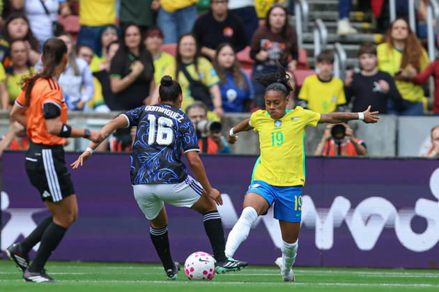 RECORD DATE NOT STATED 10th October 2026; Beira-Rio Stadium, Porto Alegre, Brazil; Friendlies Women Football, Brazil versus Argentina; Taina Maranhao of Brazil battles for possession with Sof& xed;a Dominguez of Argentina MaxxPeixoto
