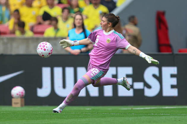 RECORD DATE NOT STATED 10th October 2026; Beira-Rio Stadium, Porto Alegre, Brazil; Friendlies Women Football, Brazil versus Argentina; Goalkeeper Lara Esponda of Argentina kicks the ball MaxxPeixoto