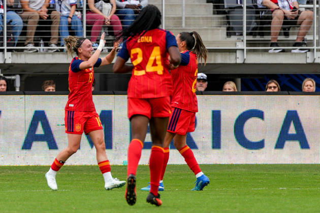 USA v Spain - Women s International Friendly, Länderspiel, Nationalmannschaft WASHINGTON D.C., UNITED STATES - OCTOBER 10: Eva Navarro of Spain celebrates with teammates after scoring a goal during Women s International Friendly football match between USA and Spain at Audi Field Stadium in Washington D.C., United States on October 10, 2026. Hasan Akbas Anadolu District of Columbia United States. Editorial use only. Please get in touch for any other usage.  Copyright: x2026xAnadoluxHasanxAkbasx