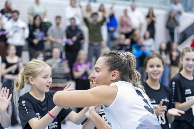 DEKRA 1. Bundesliga Frauen: Schwarz-Weiss Erfurt vs. Rote Raben Vilsbiburg; Erfurt; 10.10.2026 Lina-Marie Lieb ( 3; Schwarz-Weiss Erfurt) DEKRA 1. Bundesliga Frauen: Schwarz-Weiss Erfurt vs. Rote Raben Vilsbiburg; Riethsporthalle Erfurt; 10.10.2026 Copyright: xBEAUTIFULxSPORTS Duehringx