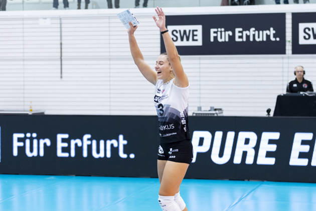 DEKRA 1. Bundesliga Frauen: Schwarz-Weiss Erfurt vs. Rote Raben Vilsbiburg; Erfurt; 10.10.2026 MVP-Gold Lina-Marie Lieb ( 3; Schwarz-Weiss Erfurt) DEKRA 1. Bundesliga Frauen: Schwarz-Weiss Erfurt vs. Rote Raben Vilsbiburg; Riethsporthalle Erfurt; 10.10.2026 Copyright: xBEAUTIFULxSPORTS Duehringx