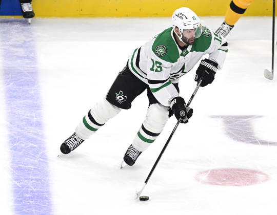 Dallas Stars center Colin Blackwell (15) crosses the blue line and passes the puck during the second period against the Pittsburgh Penguins at PPG Paints Arena in Pittsburgh on Saturday, October, 10 2026.  PIT2026101008 ARCHIExCARPENTER