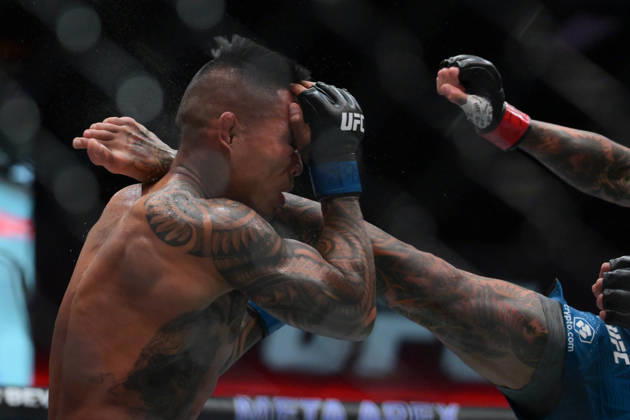 October 10, 2026, Las Vegas, Nevada, USA: ANDRE FILI defeats KAI KAMAKA III by KO, Round 2, :22 during UFC Fight Night night the Meta APEX in Las Vegas. Las Vegas USA - ZUMAo117 20261010_zsp_o117_004 Copyright: xMikaelxOnax