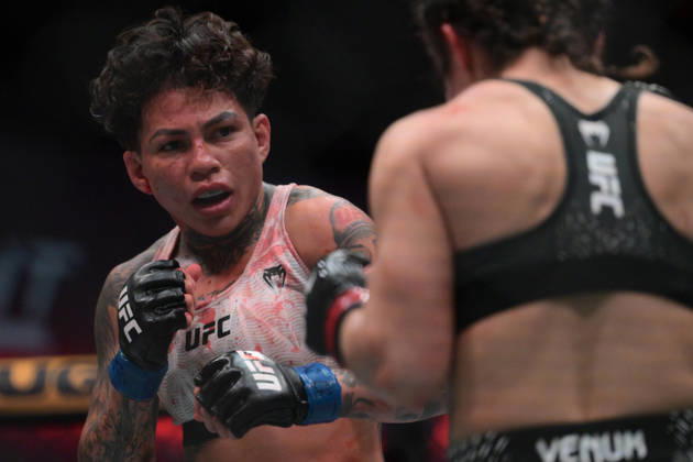 October 10, 2026, Las Vegas, Nevada, USA: LOOPY GODINEZ defeats KETLEN SOUZA by unanimous decision (29-28, 29-28, 29-28) during UFC Fight Night night the Meta APEX in Las Vegas. Las Vegas USA - ZUMAo117 20261010_zsp_o117_014 Copyright: xMikaelxOnax
