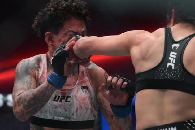 October 10, 2026, Las Vegas, Nevada, USA: LOOPY GODINEZ defeats KETLEN SOUZA by unanimous decision (29-28, 29-28, 29-28) during UFC Fight Night night the Meta APEX in Las Vegas. Las Vegas USA - ZUMAo117 20261010_zsp_o117_016 Copyright: xMikaelxOnax