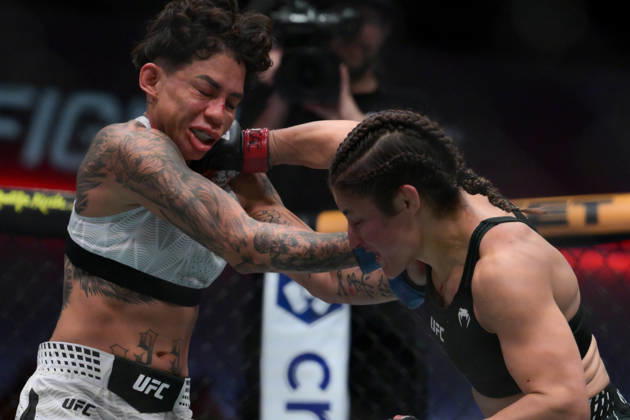 October 10, 2026, Las Vegas, Nevada, USA: LOOPY GODINEZ, right, defeats KETLEN SOUZA by unanimous decision (29-28, 29-28, 29-28) during UFC Fight Night night the Meta APEX in Las Vegas. Las Vegas USA - ZUMAo117 20261010_zsp_o117_009 Copyright: xMikaelxOnax