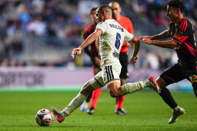 October 10, 2026: Philadelphia Union Midfielder Cavan Sullivan (6) kicks the ball during the second half of an MLS, Fussball Herren, USA match against Real Salt Lake at Subaru Park in Chester, Pennsylvania. CSM Chester United States of America - ZUMAc04_ 20261010_zma_c04_295 Copyright: xKylexRoddenx