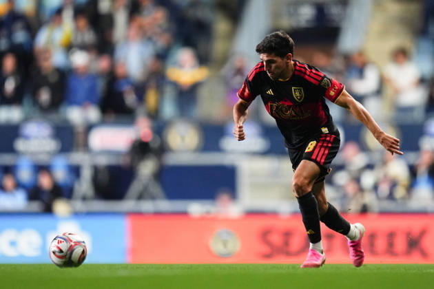 October 10, 2026: Real Salt Lake Midfielder Juan Manuel Sanabria (8) controls the ball during the second half of an MLS, Fussball Herren, USA match against the Philadelphia Union at Subaru Park in Chester, Pennsylvania. CSM Chester United States of America - ZUMAc04_ 20261010_zma_c04_296 Copyright: xKylexRoddenx