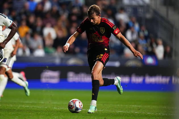 October 10, 2026: Real Salt Lake Forward Sergi Solans (22) controls the ball during the second half of an MLS, Fussball Herren, USA match against the Philadelphia Union at Subaru Park in Chester, Pennsylvania. CSM Chester United States of America - ZUMAc04_ 20261010_zma_c04_335 Copyright: xKylexRoddenx