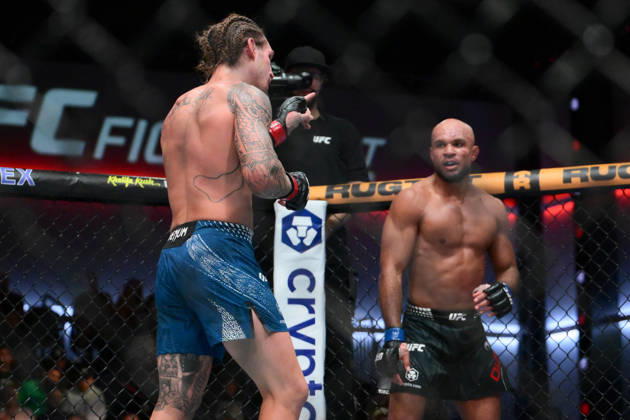 October 10, 2026, Las Vegas, Nevada, USA: BRENDAN ALLEN defeats CHRISTIAN LEROY DUNCAN by submission (rear-naked choke) at 2:46 of Round 5 during UFC Fight Night night the Meta APEX in Las Vegas. Las Vegas USA - ZUMAo117 20261010_zsp_o117_032 Copyright: xMikaelxOnax