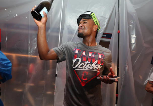 Cleveland Guardians George Valera celebrates after the Guardians defeated the Chicago White Sox 2-0 in the final game of their MLB, Baseball Herren, USA American League Division Series at Progressive Field in Cleveland, Ohio, on Saturday, October 10, 2026. The Guardians advance to play the Tampa Bay Rays in the American League Championship Series.  CLE20261010750 AARONxJOSEFCZYK