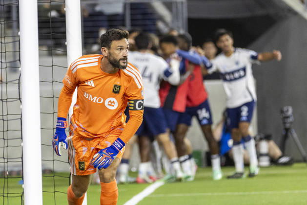 October 10, 2026, Los Angeles, California, USA: Los Angeles FC goalkeeper Hugo Lloris (1) reacts after failed save goal by Vancouver Whitecaps defensive midfielder Oliver Larraz (8) during a MLS, Fussball Herren, USA soccer game on Saturday, Oct. 10, 2026 in Los Angeles. Los Angeles USA - ZUMAc68_ 20261010_zaf_c68_026 Copyright: xRingoxChiux