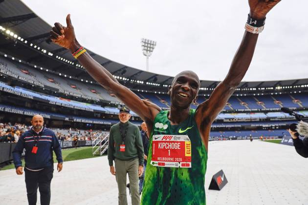 October 11, 2026, Melbourne, Victoria State, Australia: Elite marathon athlete Eliud Kipchoge is seen after completing the Melbourne Marathon..The Nike Melbourne Marathon Festival brings together elite athletes, recreational runners and participants of different ages and abilities for a major running event in Melbourne. The 2026 festival is expected to attract approximately 66,000 participants across all events over two days, including 20,000 runners in the full marathon. The festival features multiple distances, with participants finishing inside the Melbourne Cricket Ground Melbourne Australia - ZUMAs197 20261011_aaa_s197_020 Copyright: xYexMyoxKhantx Melbourne Marathon Festival In Melbourne, Australia †11 Oct 2026 - ZUMA0869 0869138738st Copyright: xIMAGO YexMyoxKhantx