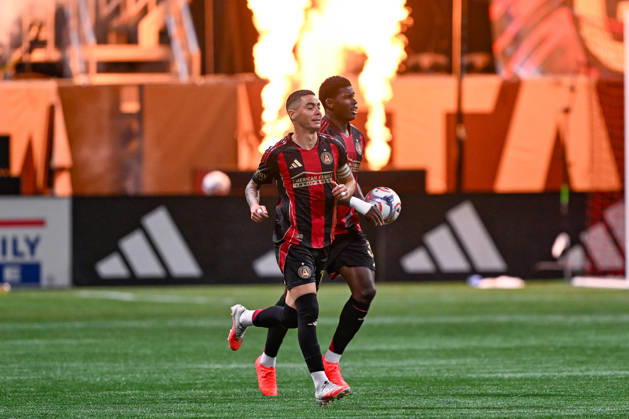 ATLANTA, GA - OCTOBER 10: Miguel Almiron 10 of Atlanta and teammate Breel Embolo 36 of Atlanta react during the MLS, Fussball Herren, USA match between FC Cincinnati and Atlanta United FC on October 10th, 2026 at Mercedes-Benz Stadium in Atlanta, GA. (Photo by Rich von Biberstein Icon Sportswire) SOCCER: OCT 10 MLS Atlanta United vs FC Cincinnati EDITORIAL USE ONLY Icon261010001