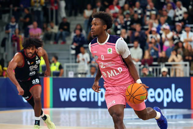 Chuck Harris (MLP Academics Heidelberg, 0) am Ball. GER BBL MLP Academics Heidelberg - SBB Baskets Wolmirstedt Basketball Barmer 2.Basketball Bundesliga ProA 4.Spieltag Saison 2026 2027 10.10.2026 GER MLP Academics Heidelberg - SBB Baskets Wolmirstedt, Basketball Barmer 2.Basketball Bundesliga ProA 4.Spieltag Saison 2026 2027 10.10.2026 Heidelberg Copyright: xEibner-Pressefoto JoergxHirschx EP_JHH