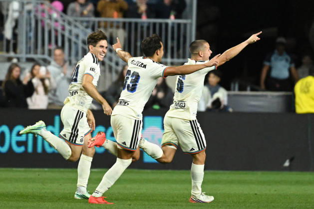 Philadelphia Union Vs Real Salt Lake - October 10, 2026 Milan Iloski 10 of the Philadelphia Union celebrates with teammates after his disallowed goal is overturned during the Major League Soccer 2026 match between Philadelphia Union and Real Salt Lake at Subaru Park in Chester, Pennsylvania, on October 10, 2026. Philadelphia United States  Copyright: xJackxMegawx originalFilename:megaw-philadel261010_npDKe.jpg