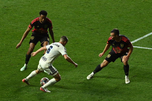 Philadelphia Union Vs Real Salt Lake - October 10, 2026 Cavan Sullivan 6 of the Philadelphia Union takes on Sam Junqua 29 and Morgan Guilavogui 9 of Real Salt Lake during the Major League Soccer 2026 match between Philadelphia Union and Real Salt Lake at Subaru Park in Chester, Pennsylvania, on October 10, 2026. Philadelphia United States  Copyright: xJackxMegawx originalFilename:megaw-philadel261010_npJYJ.jpg