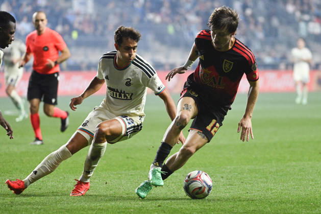 Philadelphia Union Vs Real Salt Lake - October 10, 2026 Frankie Westfield 39 of the Philadelphia Union challenges Saba Lobjanidze 12 of Real Salt Lake for the ball during the Major League Soccer 2026 match between Philadelphia Union and Real Salt Lake at Subaru Park in Chester, Pennsylvania, on October 10, 2026. Philadelphia United States  Copyright: xJackxMegawx originalFilename:megaw-philadel261010_npsel.jpg