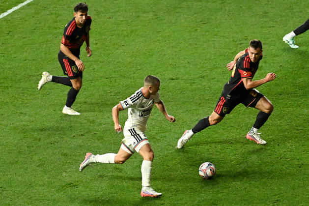 Philadelphia Union Vs Real Salt Lake - October 10, 2026 Cavan Sullivan 6 of the Philadelphia Union takes on Sam Junqua 29 of Real Salt Lake during the Major League Soccer 2026 match between Philadelphia Union and Real Salt Lake at Subaru Park in Chester, Pennsylvania, on October 10, 2026. Philadelphia United States  Copyright: xJackxMegawx originalFilename:megaw-philadel261010_npzFG.jpg