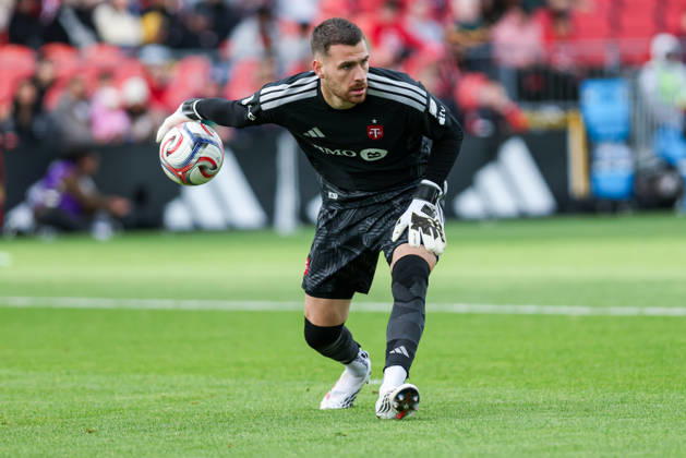 Toronto FC v CF Montreal Luka Gavran 1 of Toronto FC passes the ball during a Major League Soccer game between Toronto FC and CF Montreal at BMO Field in Toronto, Ontario, Canada, on October 10, 2026. Toronto Ontario Canada  Copyright: xIndrawanxKumalax originalFilename:kumala-majorlea261010_npJSZ.jpg