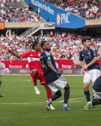 Chicago Fire FC V New York City FC - MLS, Fussball Herren, USA - October 10, 2026 Puso Dithejane ( 12) of Chicago Fire FC takes a shot during the match between Chicago Fire FC and New York City FC at Soldier Field Stadium in Chicago, United States, on October 10, 2026. Chicago IL United States  Copyright: xRichardxNicholsx originalFilename:nichols-chicagof261010_npL91.jpg