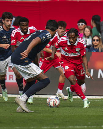 Chicago Fire FC V New York City FC - MLS, Fussball Herren, USA - October 10, 2026 Puso Dithejane ( 12) of Chicago Fire FC plays during the match between Chicago Fire FC and New York City FC at Soldier Field Stadium in Chicago, United States, on October 10, 2026. Chicago IL United States  Copyright: xRichardxNicholsx originalFilename:nichols-chicagof261010_npPnt.jpg