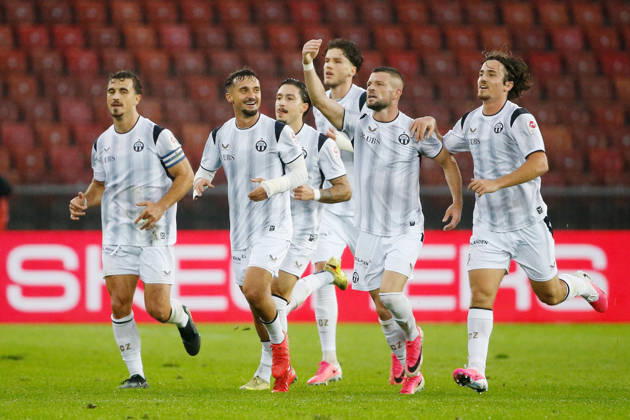 10.10.2026 Zuerich, SCHWEIZ, Stadion Letzigrund Zuerich, Herren Fussball Super League FC Zuerich - FC Thun Torjubel Lindrit Kamberi, Bledian Krasniqi, Valon Berisha und Doron Lichtenstein (FCZ)
