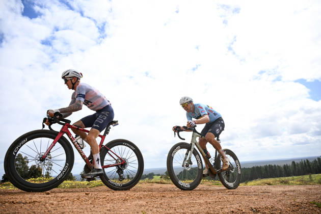 2026 UCI Gravel World Championships Picture by Zac Williams SWpix.com - 11 10 2026 - Cycling - 2026 UCI Gravel World Championships - Nannup, Western Australia, Australia - Men™s Elite - Keegan Swenson (USA), Florian Vermeersch (Belgium) Copyright: x xSWpix.comx(t axPhotographyxHubxLtd)xZacxWilliams SWpix.comx SWP-3030-24593